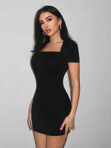 SHEIN PETITE Vestido de punto corto de manga corta con cuello de cisne y mini longitud, color negro, para mujer - Negro - Ver 3