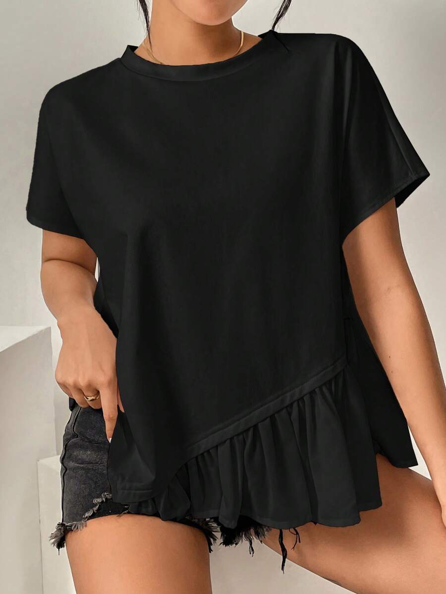 SHEIN Essnce 女款圓領休閒寬鬆短袖T恤，配不對稱下擺，適合夏季度假