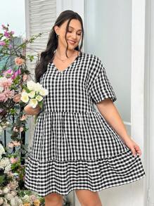 SHEIN EZwear 女裝加大尺碼鬆身黑白格紋層次短袖蛋糕裙 - 黑與白 - 查看 3