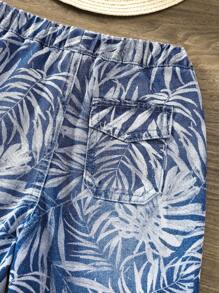 SHEIN Young Boy Casual Fashion Cute Leaf Print Holiday Leisure Beach Seaside Mix And Match Loose Comfortable Blue Baggy Boys Shorts For Vacation And Dailywear - Blue - View 4