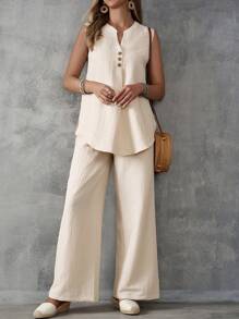 EMERY ROSE Set di canotta senza maniche in tessuto a trama e pantaloni a gamba larga con design a fessura con bottoni per donne