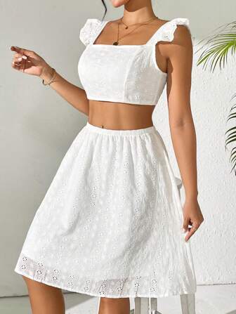 Breezaya 浪漫假期實色空心刺繡打結露背短上衣和裙子套裝