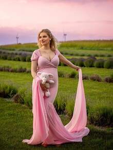 Maternity Chiffon Dress With Flowy Hem, Perfect For Photoshoot - Pink - View 4