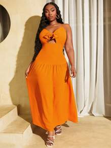 SHEIN SXY Robe cami élégante à ourlet extra large, pour les grandes tailles, idéale pour les vacances et les loisirs