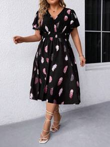 SHEIN Clasi Plus Size Summer Casual Feather Allover Print Dress With Pleated Waist Maxi Women Outfit