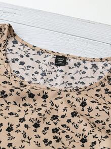 Linhara Blusa a maniche corte stampata floreale con girocollo a manica corta per donne taglie forti, adatta per l'estate. - Multicolore - Visualizzare 5