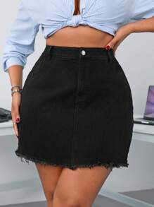 SHEIN Essnce Plus Size Summer Casual Solid Color Frayed Denim Skirt - Black - View 1