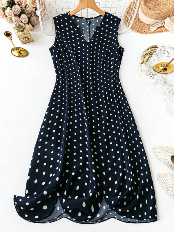 SHEIN LUNE Sleeveless Polka Dot Plus Size Dress With Pockets, For Summer
