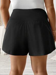 SHEIN LUNE Plus Size Women's Fashionable High-Waisted Knitted Shorts, Half-Length
