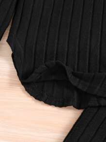 SHEIN Conjunto de duas peças de blusa e calça assimétricas com capuz e nervuras de malha para meninas pré-adolescentes