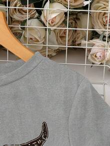 SHEIN LUNE 女士休閒寬鬆牛頭和字母印花短裙，夏季 - 灰色 - 查看 4