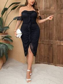 SHEIN Privé Elegant gestyltes Plus-Size-Bodycon-Kleid in Schwarz mit modischer Spitze und gerafften Details, Hochzeitsgastkleid