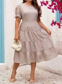 SHEIN Privé 大尺碼女士時尚格紋短袖連衣裙 - 棕色 - 查看 4