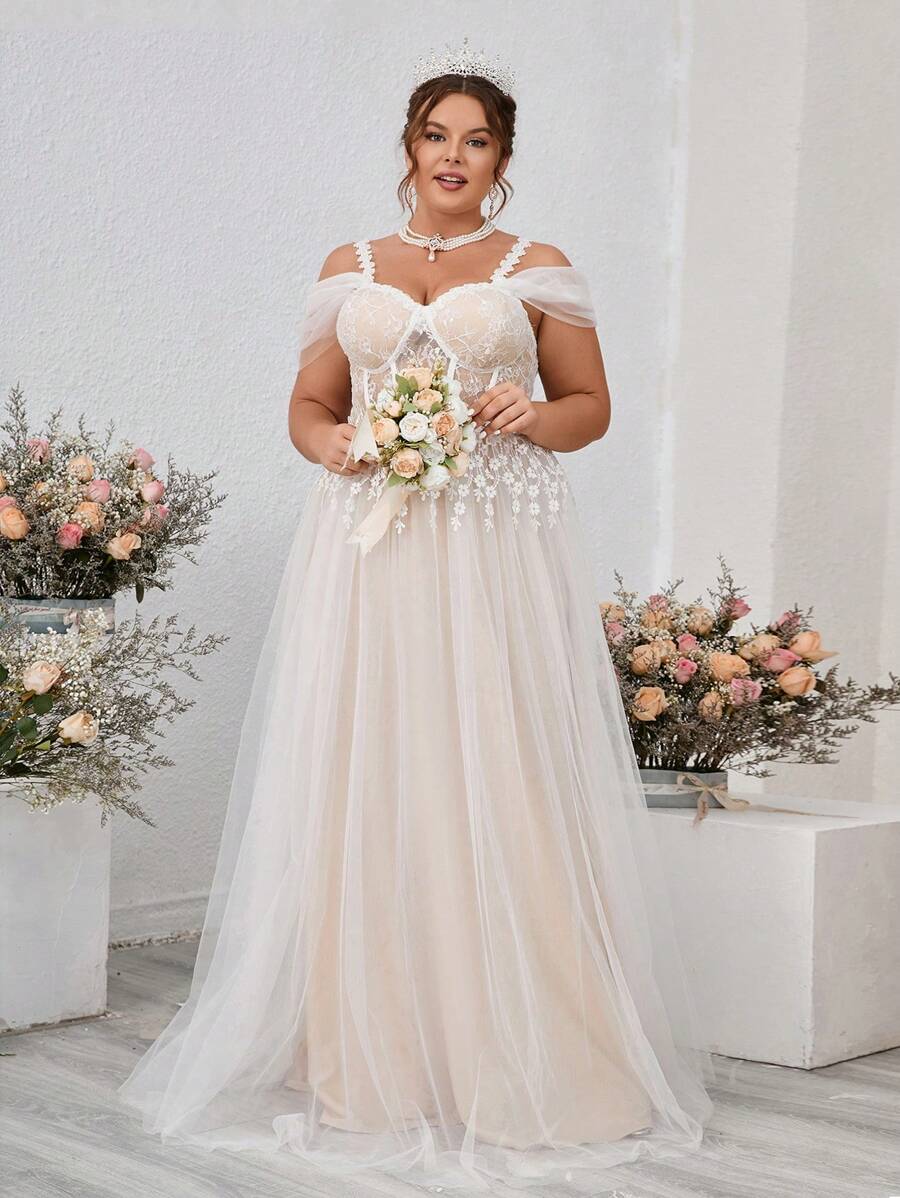 SHEIN Belle Plus Size Off-Shoulder Heavy Hand Embroidered Lace & Tulle Romantic Wedding Dress - White - View 1