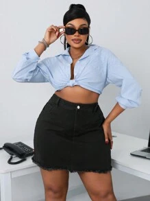 SHEIN Essnce Plus Size Summer Casual Solid Color Frayed Denim Skirt - Black - View 4