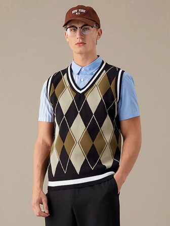 Guys Argyle Pattern Striped Trim Sweater Vest