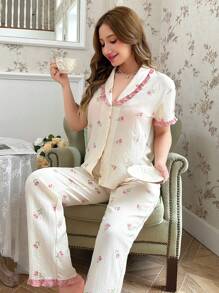 CottageSlumber 女士睡衣套装，花卉印花和心形领口，节日季节，丰富的花卉图案，舒适优雅的细节 - 杏色 - 查看 3