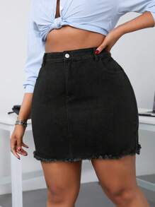 SHEIN Essnce Plus Size Summer Casual Solid Color Frayed Denim Skirt - Black - View 5