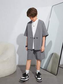 SHEIN Leap Crew Áo len cardigan dáng rộng phong cách Hàn Quốc giản dị dành cho bé trai Tween với thiết kế hở mặt trước, quần short và cổ áo sơ mi ngắn tay, dệt, 3 chiếc - Xám - Xem 4