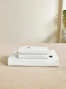 3pcs Black & White Reversible Heart Print Duvet Cover Set (1 Duvet Cover + 2 Pillow Shams, Pillow Insert Not Included), Soft Dual-Color Design, Suitable For Bedroom And Guest Room - White - View 4