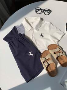 SHEIN 2入組男童鬆身休閒風針織polo衫和彈性腰帶短褲套裝，卡通動物印花 - 寶藍色 - 查看 7
