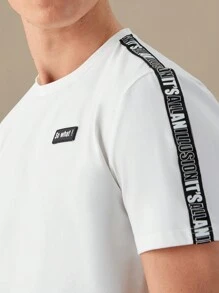 Manfinity RebelGame 男士 T 恤圆领短袖简约休闲夏季，返校 - 白色 - 查看 2