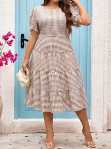 SHEIN Privé 大尺碼女士時尚格紋短袖連衣裙 - 棕色 - 查看 5