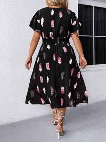SHEIN Clasi Plus Size Summer Casual Feather Allover Print Dress With Pleated Waist Maxi Women Outfit