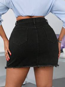 SHEIN Essnce Plus Size Summer Casual Solid Color Frayed Denim Skirt - Black - View 2