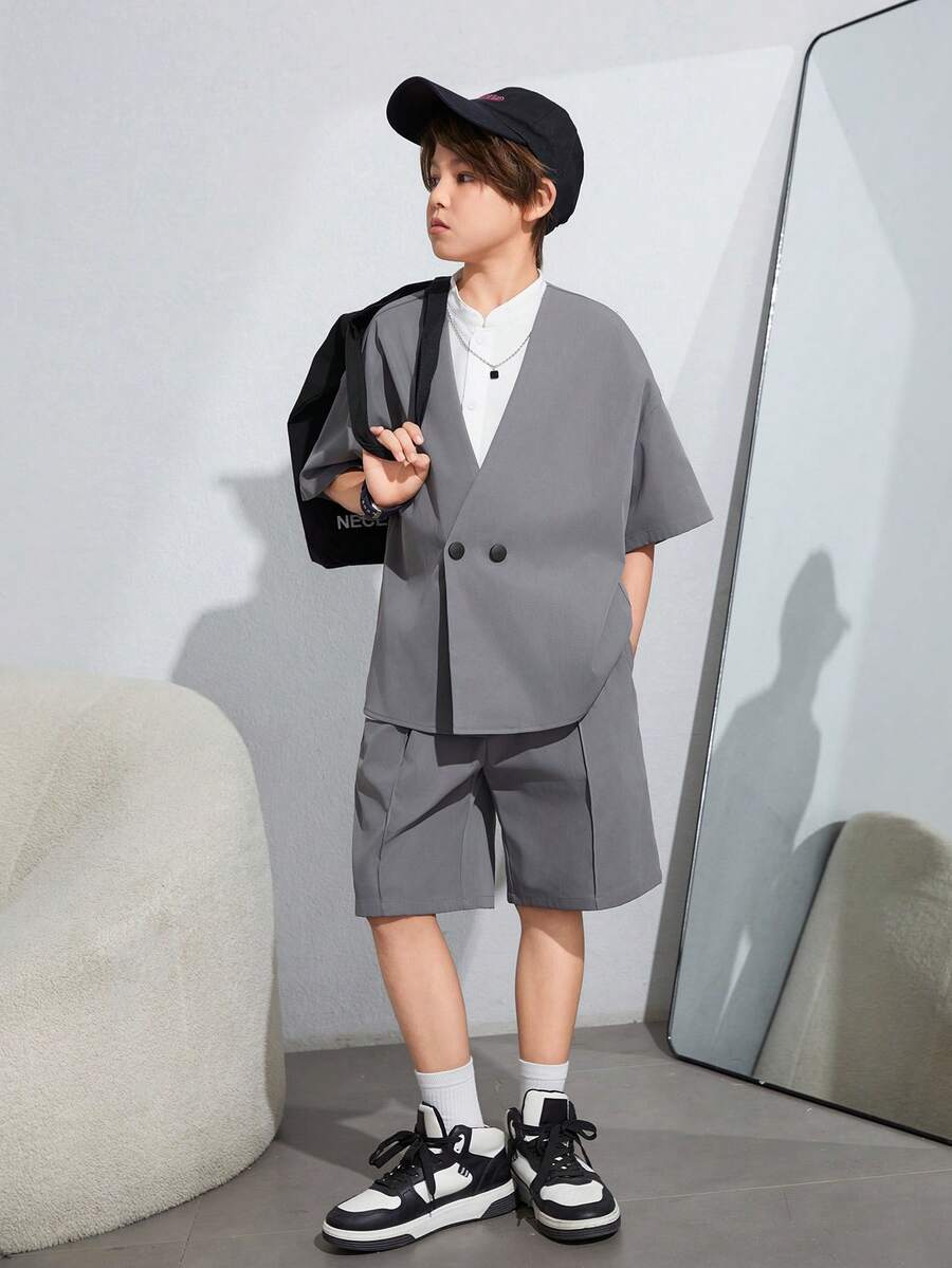 SHEIN Leap Crew Áo len cardigan dáng rộng phong cách Hàn Quốc giản dị dành cho bé trai Tween với thiết kế hở mặt trước, quần short và cổ áo sơ mi ngắn tay, dệt, 3 chiếc - Xám - Xem 1