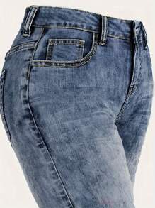 大尺寸女性寬鬆直筒帶口袋牛仔褲，適合休閒穿著 - 藍色 - 查看 4