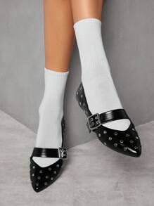 SHUZIA 女士时尚百搭铆钉细节扣尖头平底鞋圣诞假期秋冬季度假氛围