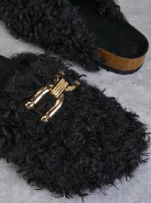 SHUZIA Chaussons d"intérieur en peluche pour femmes adaptés à un usage quotidien