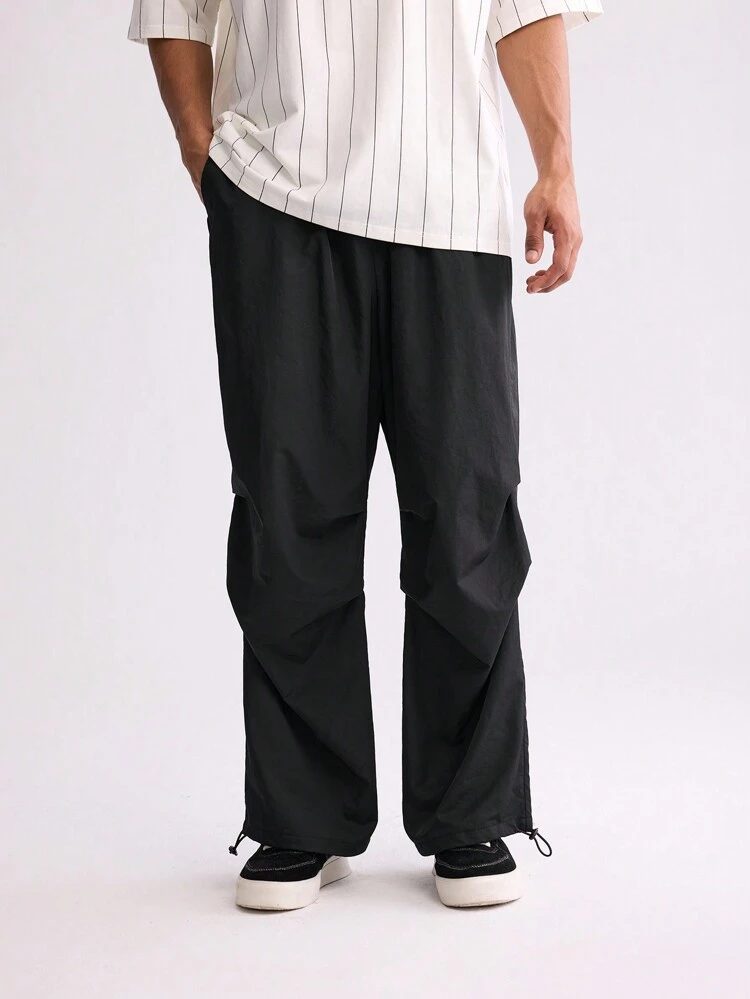 Men's WIDE FIT CARGO PARACHUTE PANTS In Black
