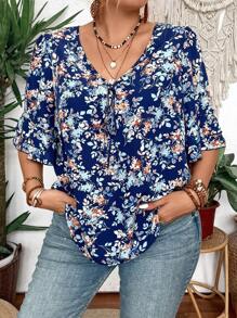 SHEIN Clasi Plus Size Summer Floral Print Random Cut V-Neckline Loose Double-Layered Ruffle Short Sleeve Blouse