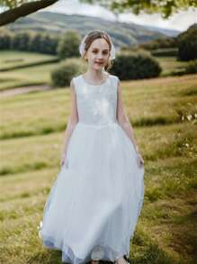 SHEIN Glamorique Kids Tạp chí đám cưới Váy lưới không tay cho bé gái Tween lưng hở thanh lịch, chi tiết hoa tuyệt đẹp Phong cách công chúa - trắng - Xem 1
