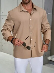 Manfinity Homme 男款大尺碼純色長袖春夏日常休閒襯衫,羈扣純色卡其色外出襯衫 - 卡其色 - 查看 1