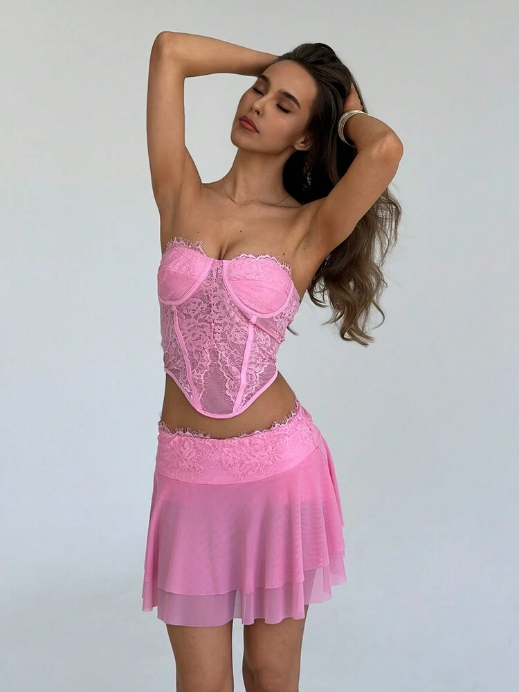 Women's Lace Spliced Mesh Strapless Top + Mini Low-Waisted Umbrella Skirt Pink 2pcs Outfit