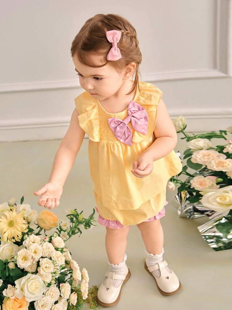 Baby Girl Elegant And Comfortable Bow Decoration Ruffled Top With Bloomer Shorts Set For Spring/Summer
