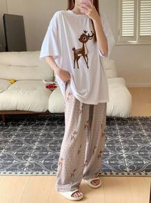 DAZY Loose Fit Short Sleeve White Top And Pants Pajama Set With Deer Print