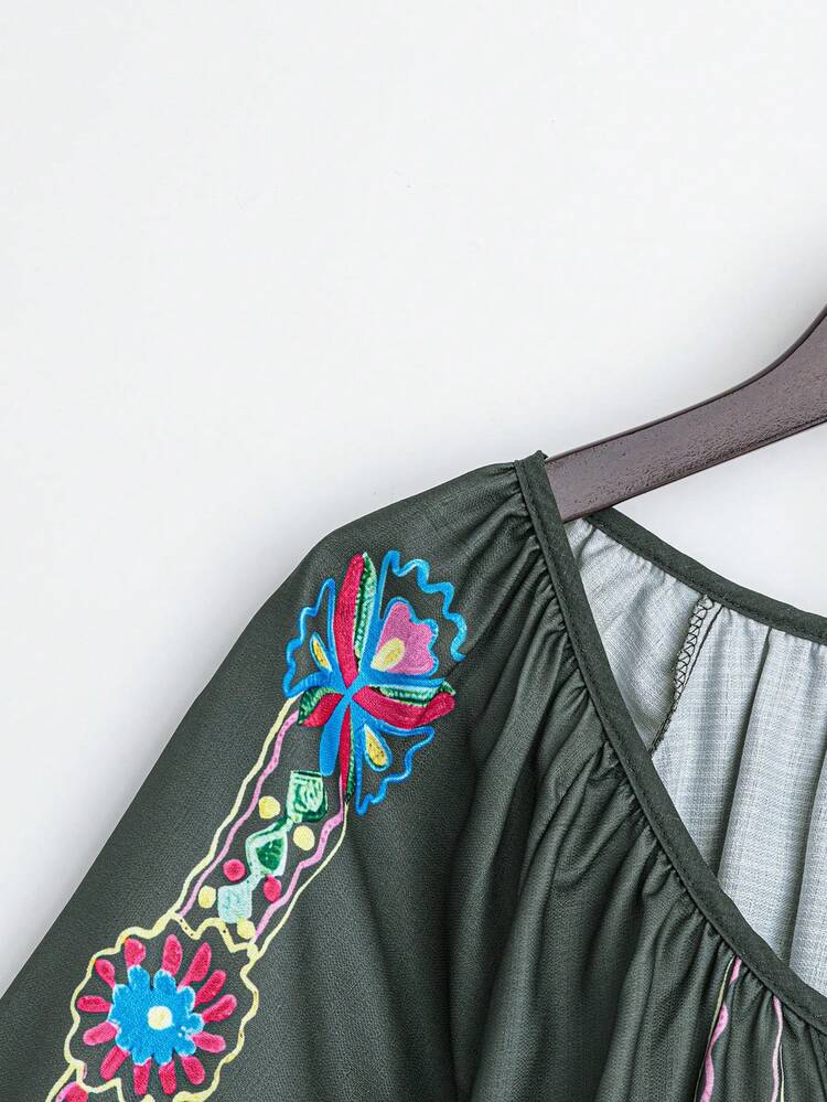 Women's Printed Collar Tie-Waist Vacation Shirt