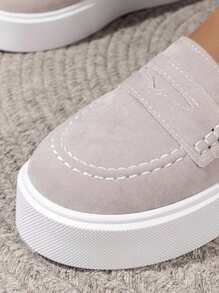 Women's Fashionable Plus-Size Comfortable Loafers, Slip-On Sneakers With Waterproof Platform, Khaki