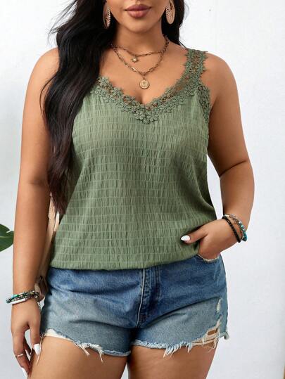 SHEIN LUNE 綠色水溶性花邊吊帶上衣，帶紋理織物，超大尺寸