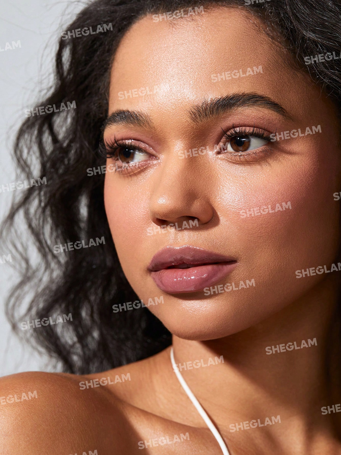 SHEGLAM ملمع شفاه Power Bouquet-ملمع شفاه مرطب ملو...