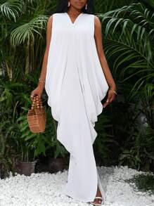 SHEIN Lady Robe blanche bohème de remise de diplôme pour femmes de grande taille en V d'été de couleur unie, plissée avec ourlet fendu et sans manches - Blanc - Voir 1