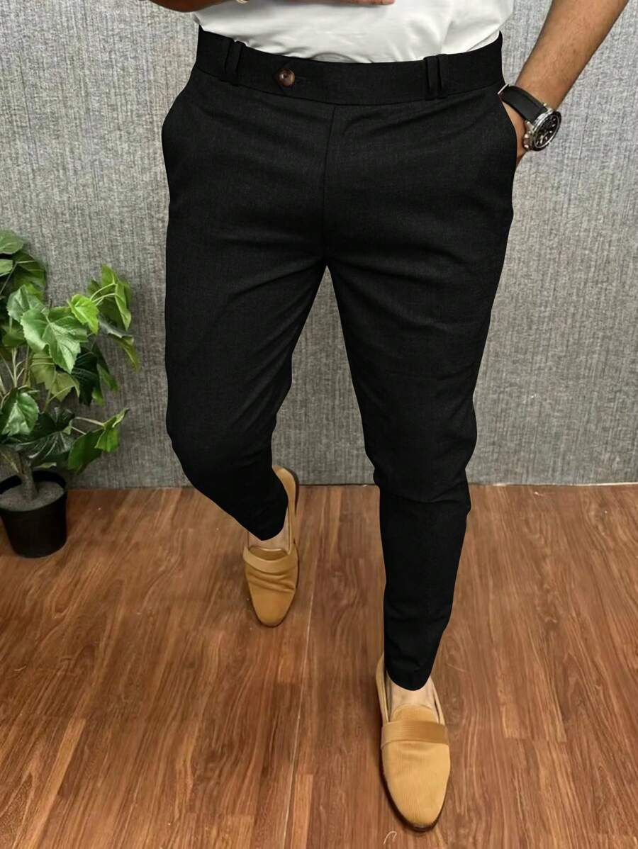 Men's Solid Color Casual Tapered Cargo Pants With Pockets - Black - View 1