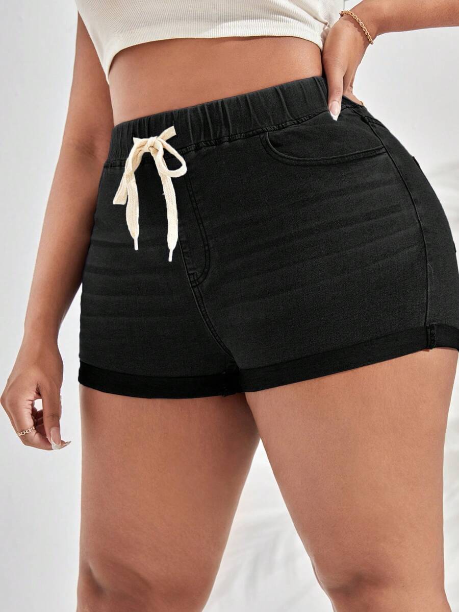 SHEIN SXY Pantalones cortos de mezclilla con cordón y bolsillos de talla grande, de unicolor, ajustados y elásticos - Negro - Ver 1