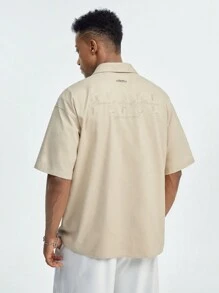 Manfinity NXTstreet Áo sơ mi ngắn tay thêu hoa văn kiểu Anh dáng rộng cho nam, Phong cách đường phố Mỹ, Mùa hè - Màu Khaki - Xem 5
