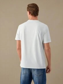 Manfinity RebelGame White Knitted Men's Round Neck Short Sleeve T-Shirt,Back To School - White - View 5