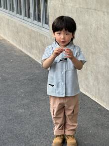 SHEIN Baby Boys' Street Style Fashion College Casual Striped Short Sleeve Shirt And Utility Pants 2pcs/Set For Vacation - Multicolor - View 3